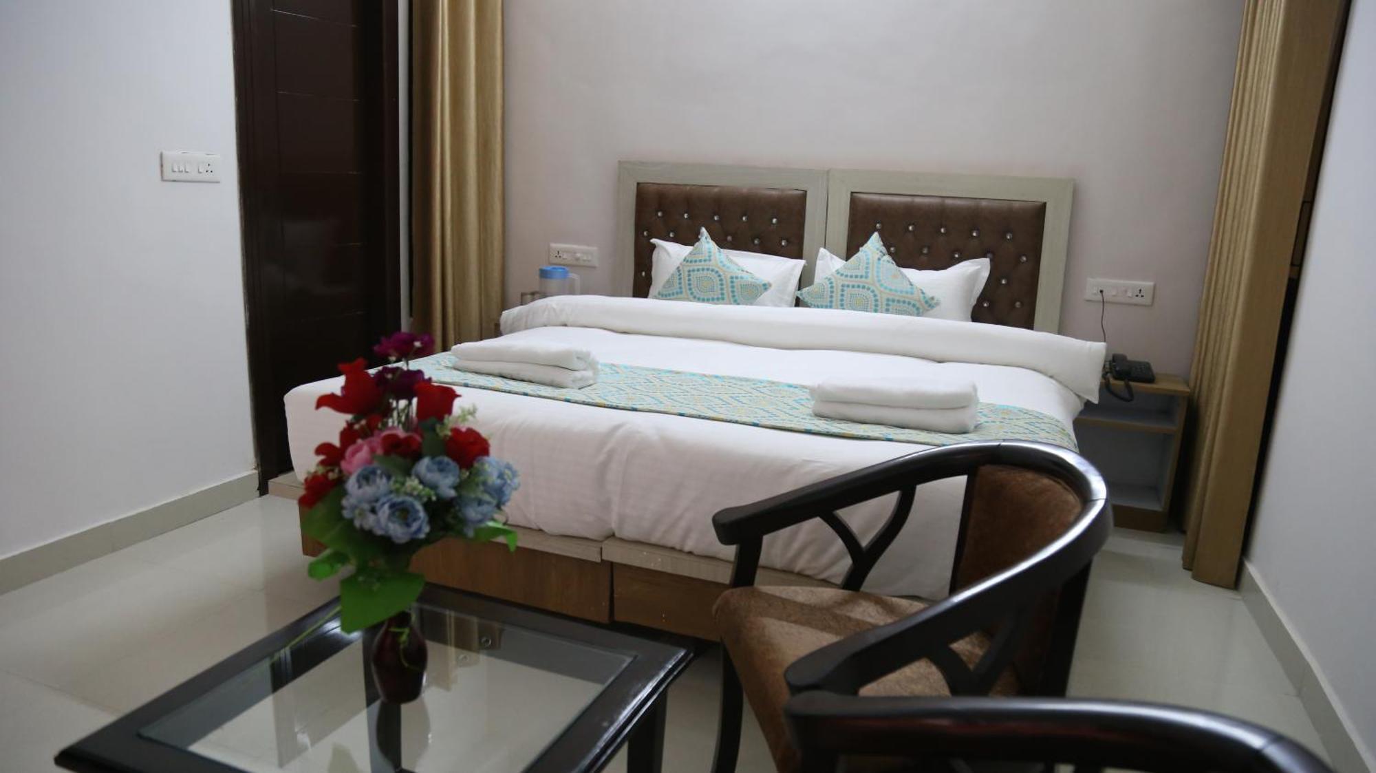 Hotel Yog Tapovan- Rafting Available Rishikesh Luaran gambar