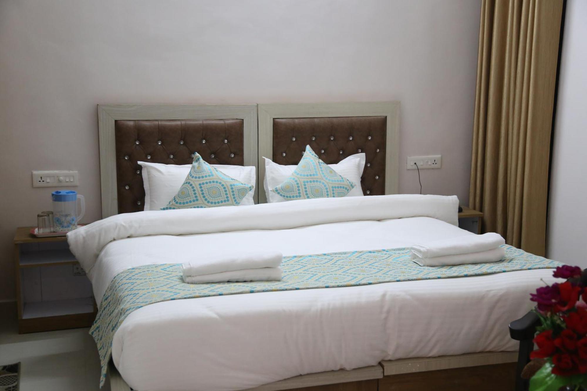 Hotel Yog Tapovan- Rafting Available Rishikesh Luaran gambar