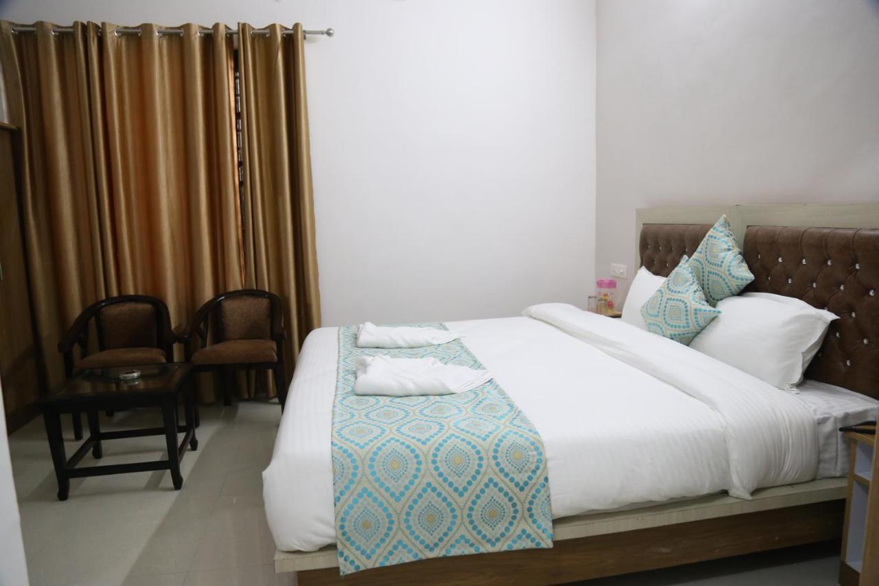 Hotel Yog Tapovan- Rafting Available Rishikesh Luaran gambar